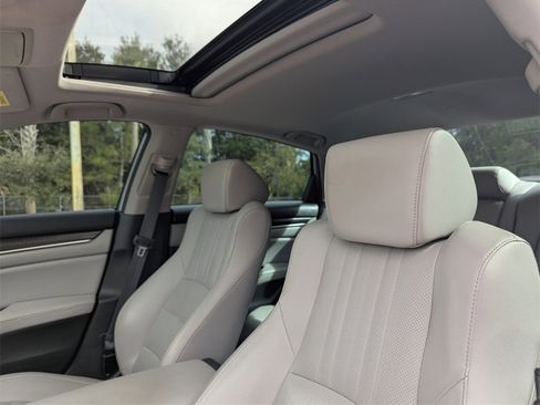 Used 2018 Honda Accord EX-L image 23