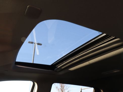 New 2026 GMC Sierra 1500 SLT image 20