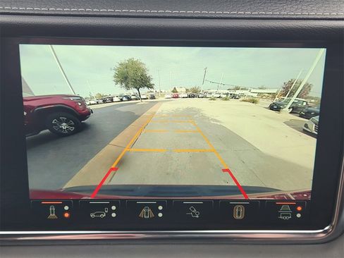 Used 2024 GMC Yukon Denali Ultimate image 17