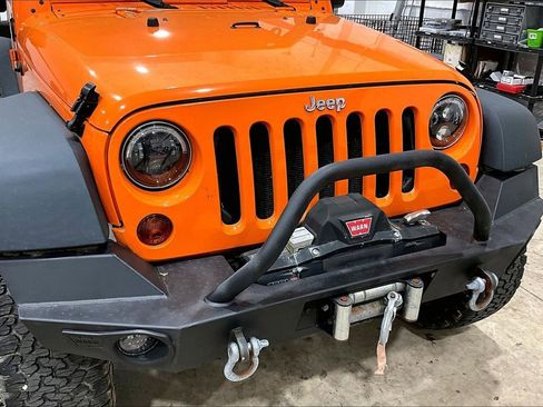 Used 2013 Jeep Wrangler Sport AWD/4WD image 25