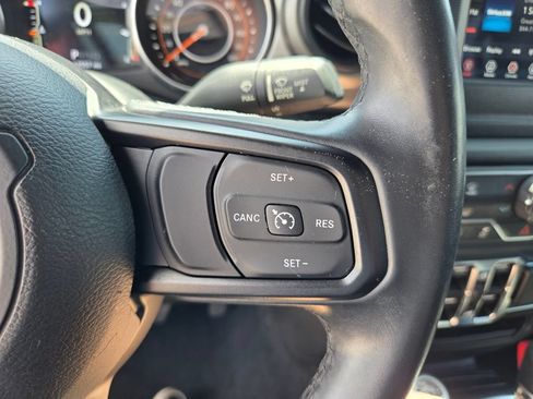 Used 2018 Jeep Wrangler Unlimited Sport S AWD/4WD image 30