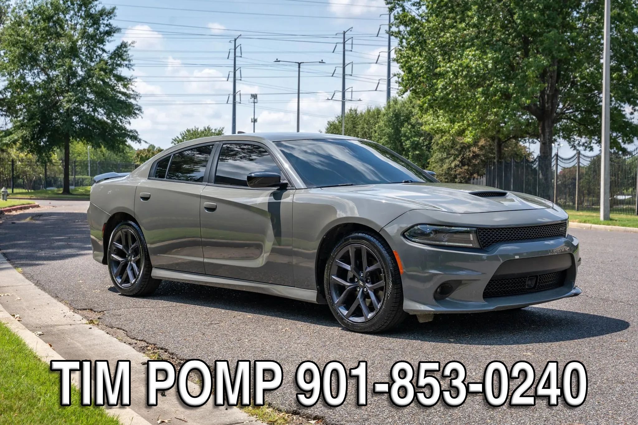 Used 2023 Dodge Charger R/T w/ Plus Group RWD image 4