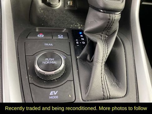 Used 2025 Toyota RAV4 LE AWD/4WD image 20