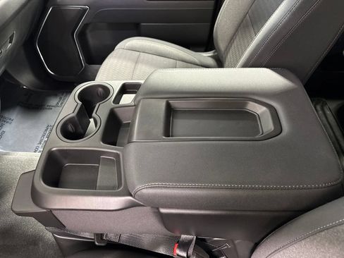 Used 2024 Chevrolet Silverado 1500 LT AWD/4WD image 24
