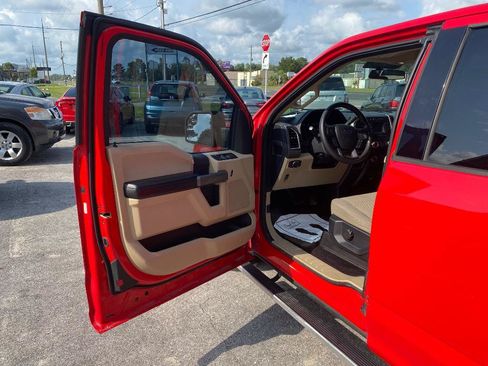 Used 2016 Ford F150 XLT w/ Trailer Tow Package RWD image 12