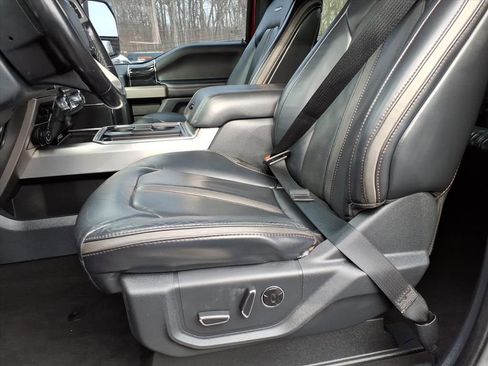 Used 2022 Ford F450 Platinum w/ FX4 Off-Road Package image 13