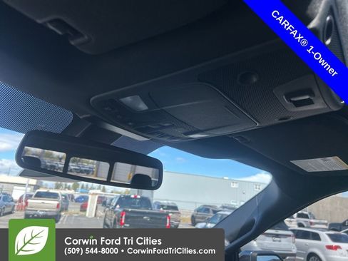 Used 2015 Ford F150 Platinum w/ Equipment Group 701A Luxury image 18