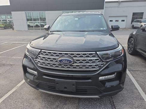Used 2020 Ford Explorer Limited AWD/4WD image 2