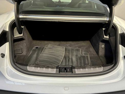 Used 2020 Porsche Taycan Turbo image 35