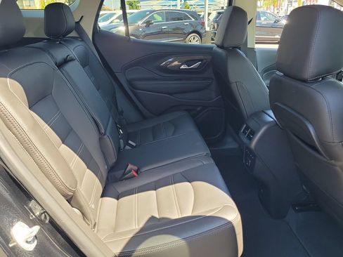 Used 2024 GMC Terrain Denali w/ Black Diamond Edition AWD/4WD image 28