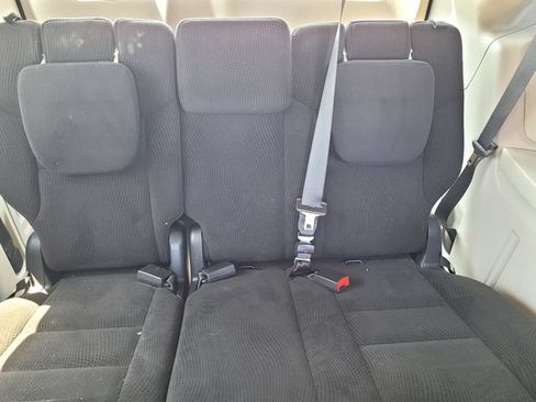 Used 2016 Dodge Grand Caravan SE w/ Quick Order Package 29E SE FWD image 12