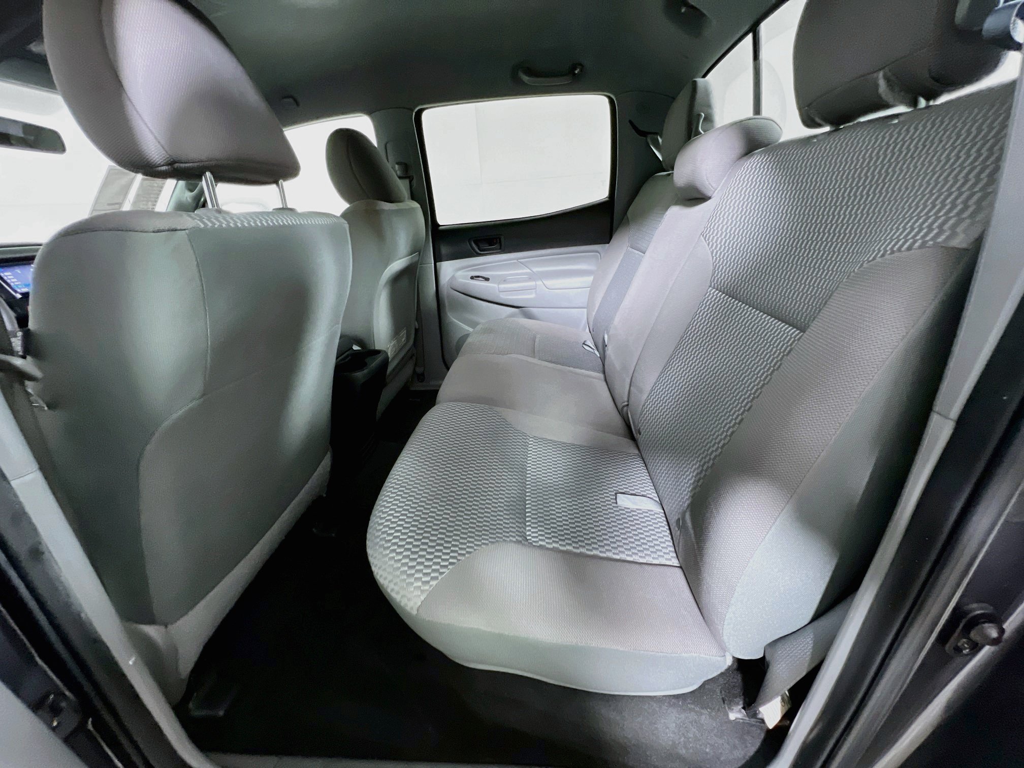 Used 2015 Toyota Tacoma PreRunner w/ Convenience Package RWD image 27