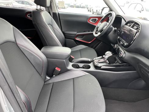 Certified 2023 Kia Soul GT-Line image 17