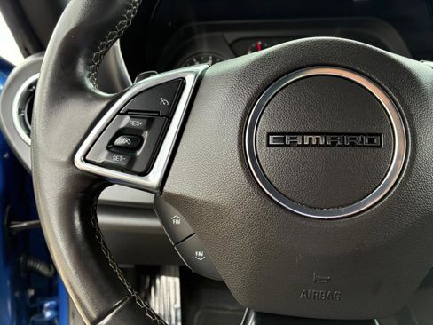 Used 2022 Chevrolet Camaro LT w/ Technology Package RWD image 24