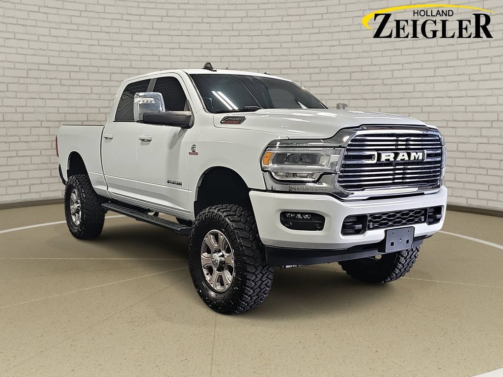 Used 2023 RAM 2500 Laramie AWD/4WD image 3