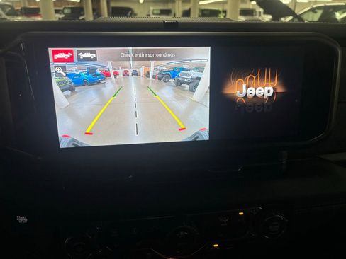 New 2025 Jeep Gladiator Rubicon w/ Safety Group image 16