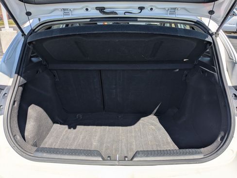 Used 2015 Hyundai Elantra GT FWD image 29