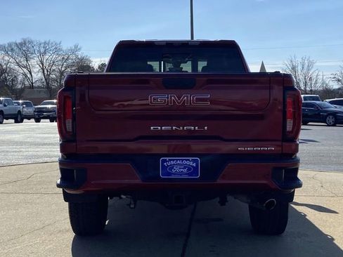 Used 2023 GMC Sierra 2500 Denali w/ Denali Ultimate Package image 3