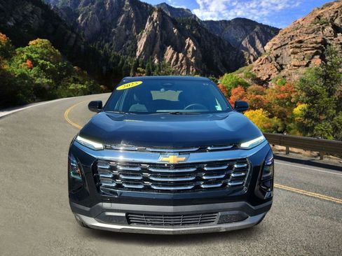 Used 2025 Chevrolet Equinox LT AWD/4WD image 6