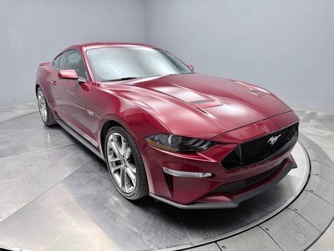 Used 2019 Ford Mustang GT Premium RWD image 3