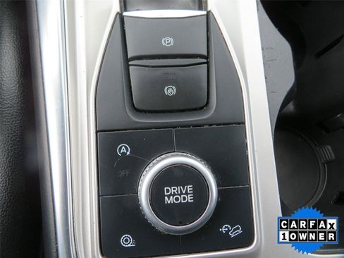 Used 2020 Ford Explorer XLT w/ Equipment Group 202A image 31