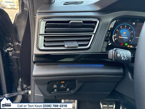 Used 2024 Volkswagen Atlas Cross Sport SEL Premium R-Line image 22