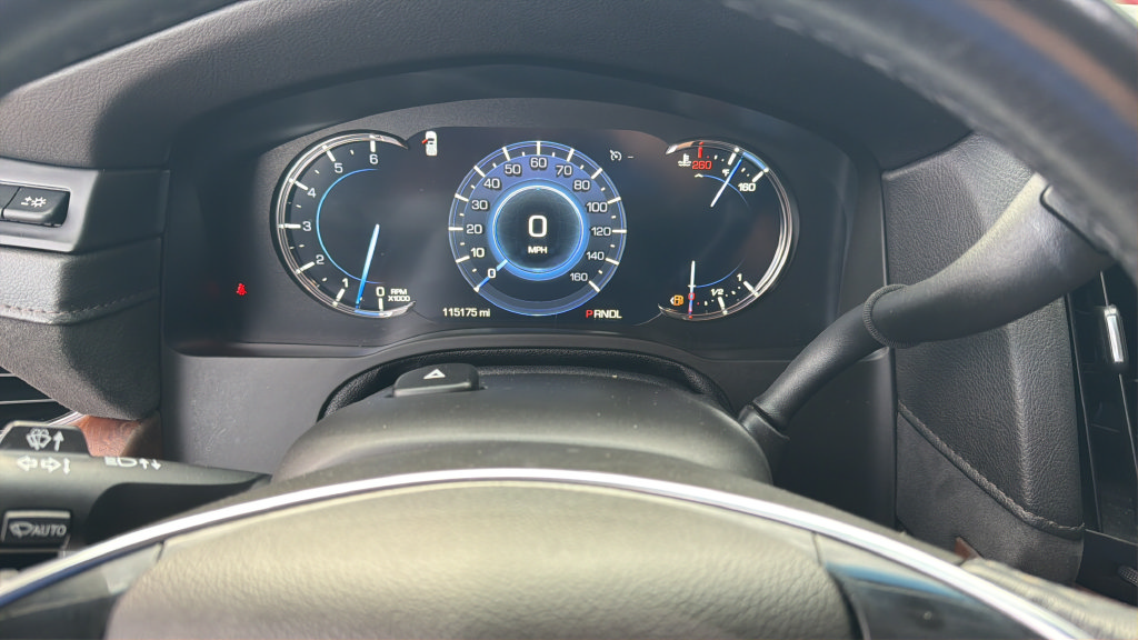 Used 2019 Cadillac Escalade Luxury RWD image 14