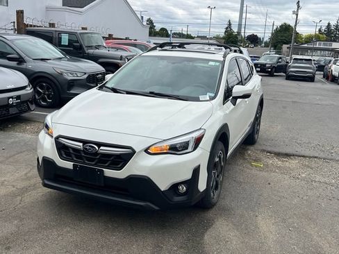 Used 2023 Subaru Crosstrek 2.5i Limited AWD/4WD image 3