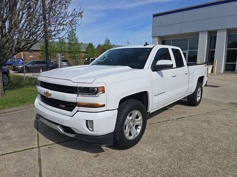 Used 2019 Chevrolet Silverado 1500 LT w/ All Star Edition AWD/4WD image 11