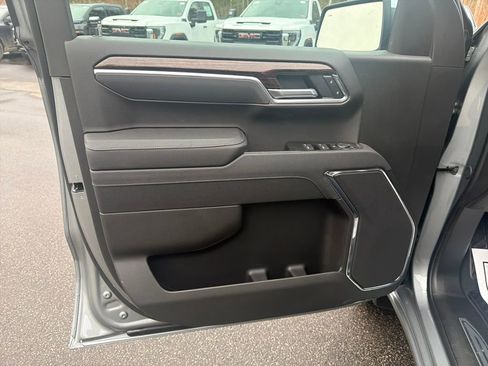 New 2026 GMC Sierra 1500 SLE w/ X31 Off-Road Package image 12
