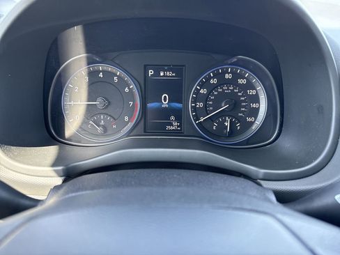 Used 2023 Hyundai Kona SE w/ Cargo Package image 10