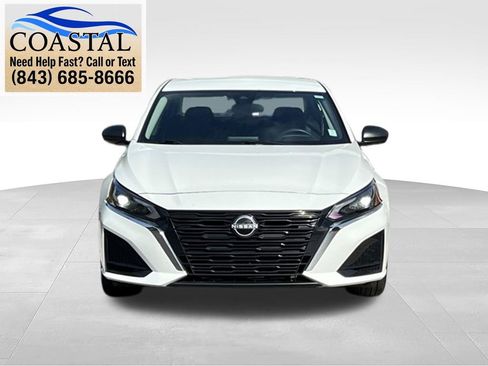 Certified 2025 Nissan Altima 2.5 SV FWD image 2