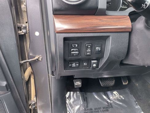 Used 2018 Toyota Tundra Limited w/ Limited Premium Package AWD/4WD image 31