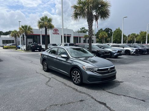 Used 2024 Volkswagen Jetta S FWD image 2