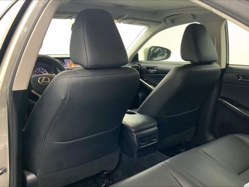 Used 2014 Lexus IS 250 RWD image 16