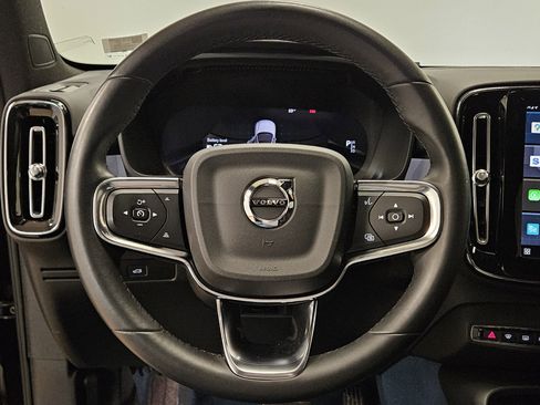 Used 2023 Volvo C40 P8 Recharge Ultimate image 36