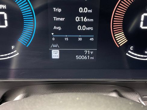 Certified 2025 Hyundai Kona SEL FWD image 21