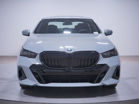 New 2026 BMW 540i xDrive w/ M Sport Package AWD/4WD image 4