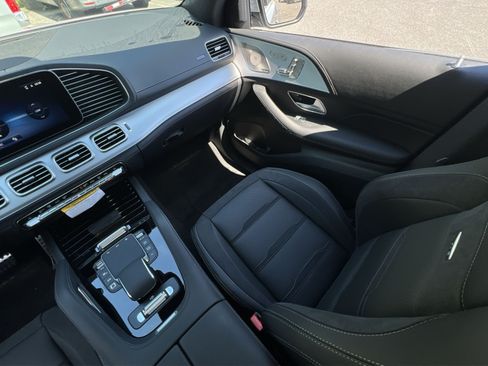 New 2026 Mercedes-Benz GLE 53 AMG 4MATIC Coupe image 18