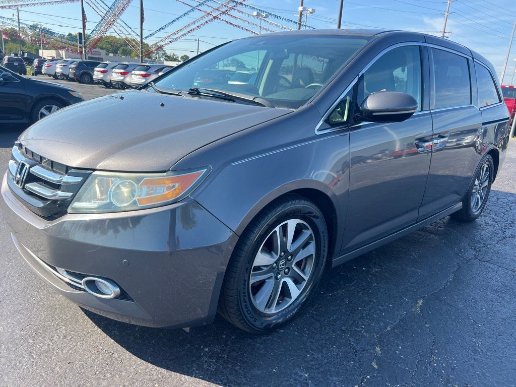 Used 2015 Honda Odyssey Touring image 3