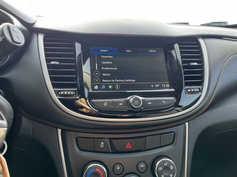 Used 2018 Chevrolet Trax LS image 47