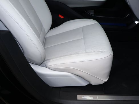 Certified 2024 Cadillac Lyriq Sport RWD image 23