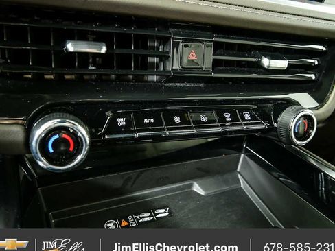 Certified 2025 Chevrolet Tahoe LT AWD/4WD image 17