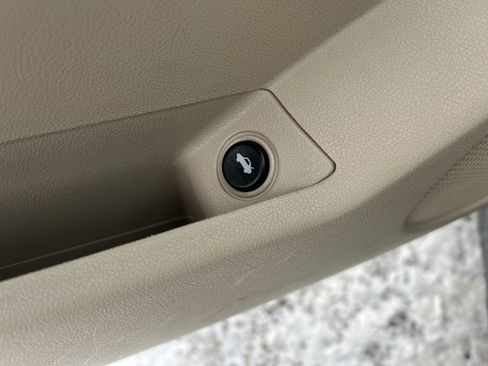 Used 2007 Chevrolet Malibu LS image 12