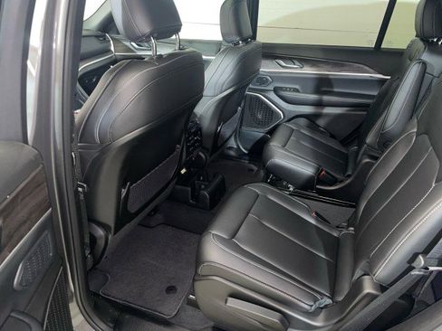 New 2026 Jeep Grand Cherokee L Limited w/ Limited Altitude Package image 12