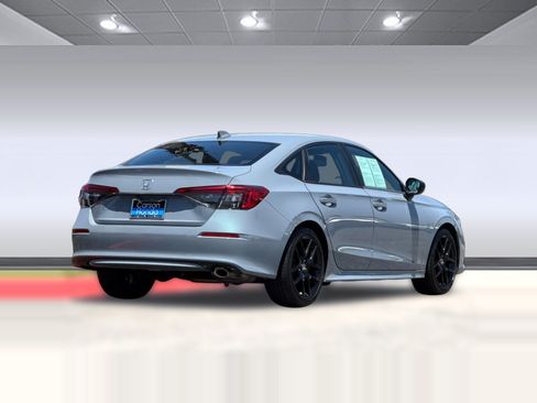 Used 2023 Honda Civic Sport image 9