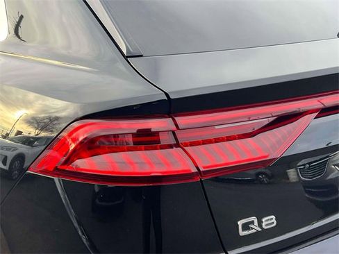 Used 2023 Audi Q8 Premium w/ Convenience Package image 10