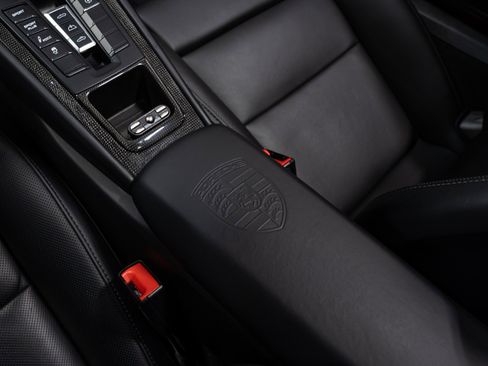 Used 2015 Porsche 911 Turbo S w/ High-end Infotainment Package image 56