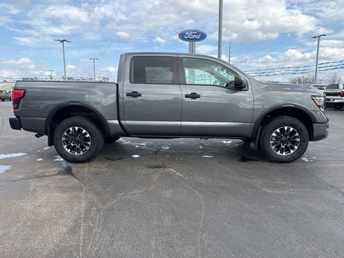 Used 2023 Nissan Titan PRO-4X w/ Pro-4x Utility Package image 4