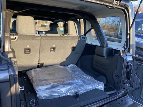 New 2026 Jeep Wrangler Sport AWD/4WD image 5